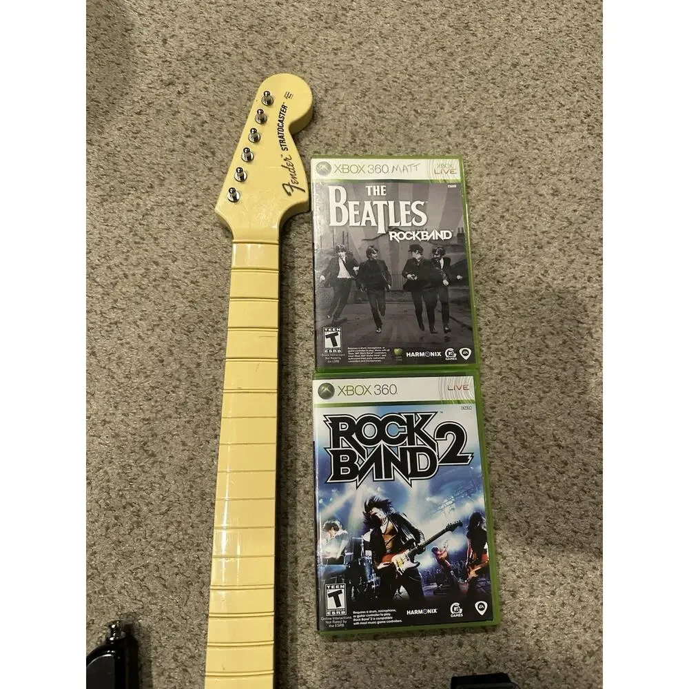 Rock Band Fender Stratocaster XBOX 360 Wireless Guitar Bundle Rockband Beatles